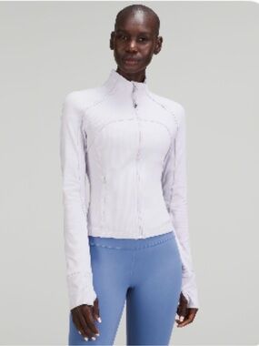lululemon Ribbed Nulu Cropped
Define Jacket